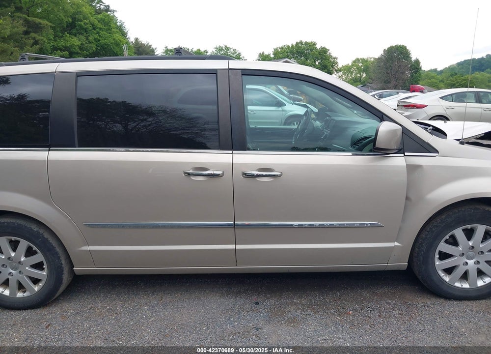 2016 CHRYSLER TOWN & COUNTRY TOURING VIN: 2C4RC1BG3GR190312