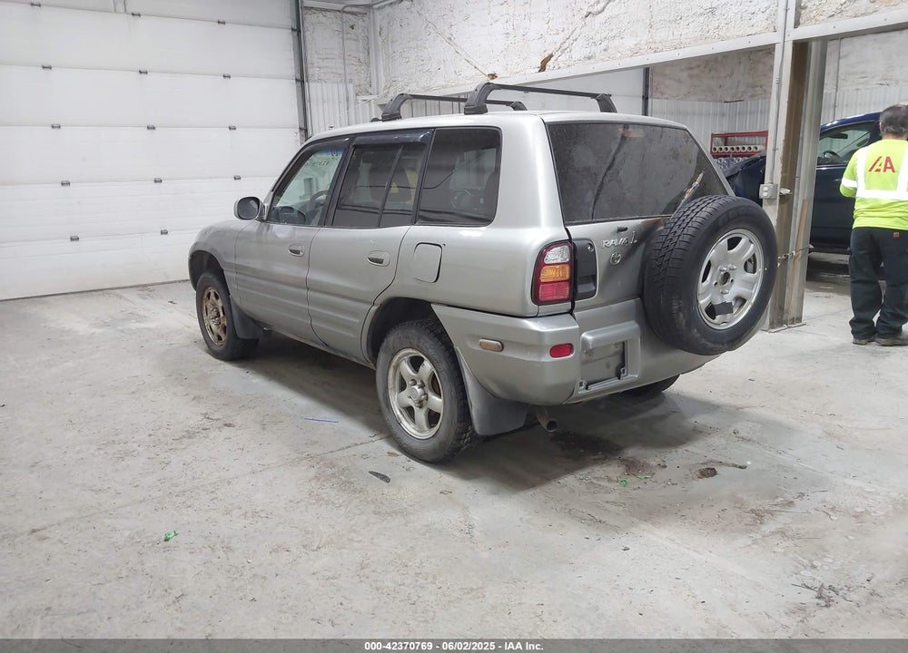 2000 TOYOTA RAV4 VIN: JT3HP10V6Y7167695