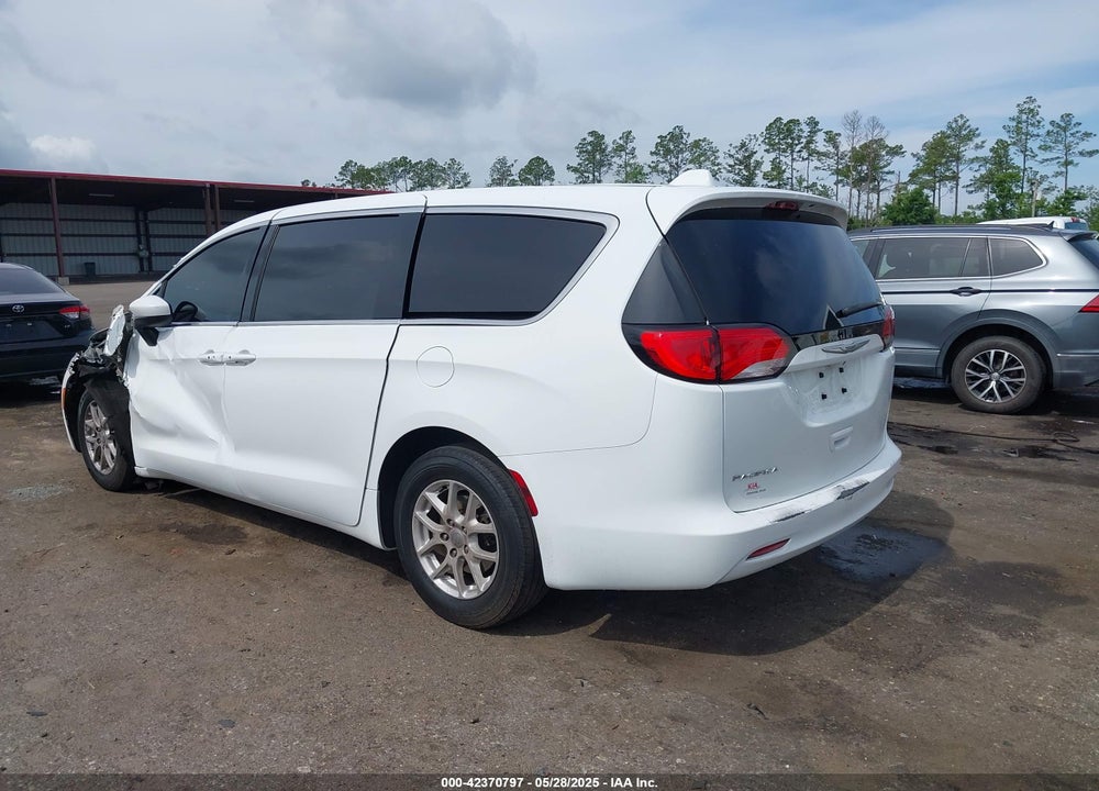 2017 CHRYSLER PACIFICA TOURING VIN: 2C4RC1DG0HR519904