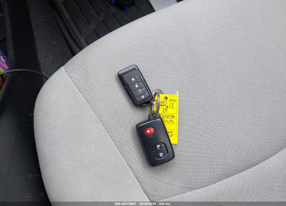 2015 TOYOTA PRIUS TWO VIN: JTDKN3DU5F1934117