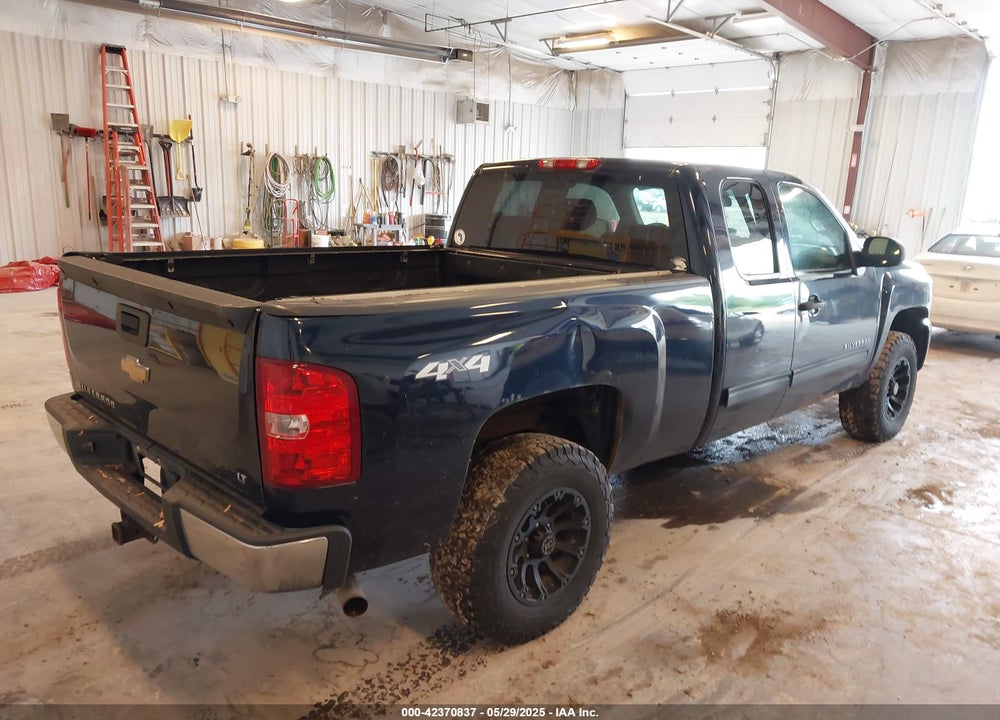 2010 CHEVROLET SILVERADO 1500 VIN: 1GCSKSE38AZ145639