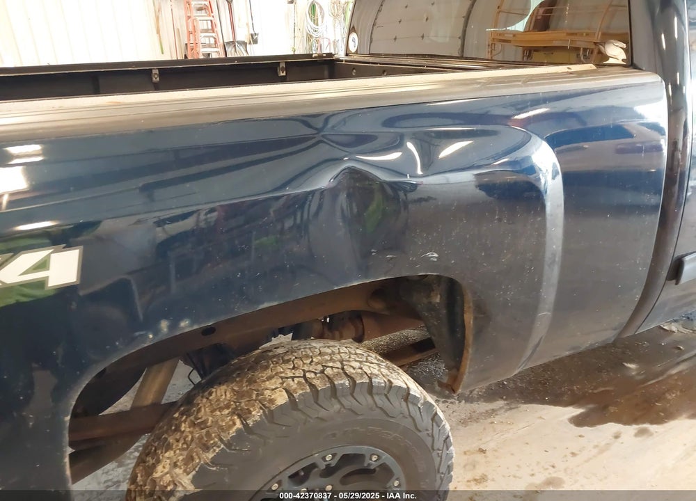 2010 CHEVROLET SILVERADO 1500 VIN: 1GCSKSE38AZ145639