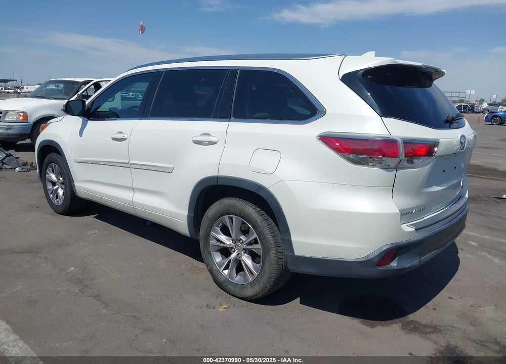 2015 TOYOTA HIGHLANDER XLE V6 VIN: 5TDKKRFH5FS101903