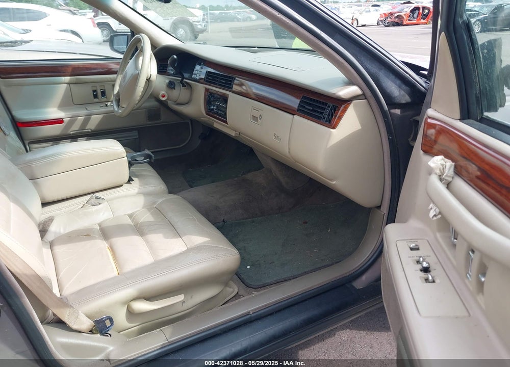 1994 CADILLAC DEVILLE VIN: 1G6KD52B8RU229303