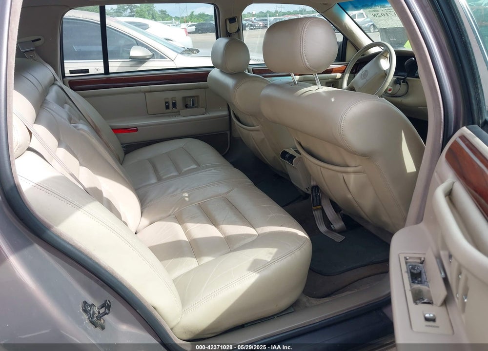 1994 CADILLAC DEVILLE VIN: 1G6KD52B8RU229303