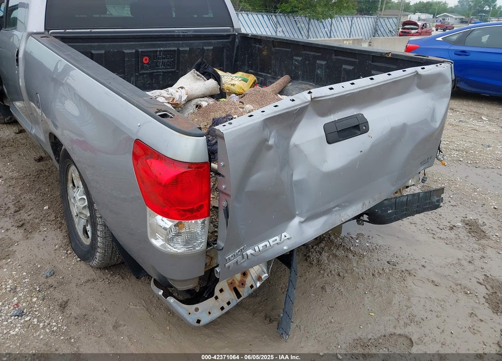 2008 TOYOTA TUNDRA BASE 5.7L V8 VIN: 5TFRV54158X058178