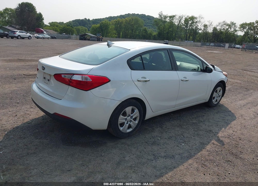2015 KIA FORTE VIN: KNAFX4A68F5360044