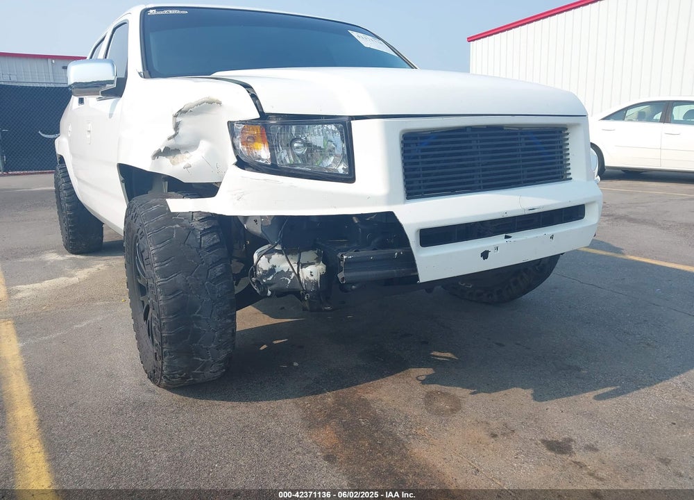 2006 HONDA RIDGELINE RTL VIN: 2HJYK16586H570401