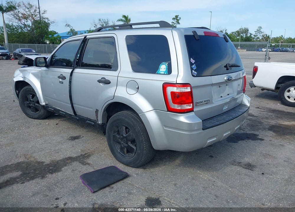 2010 FORD ESCAPE VIN: 1FMCU0DG2AKC82054