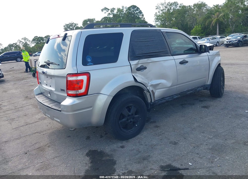 2010 FORD ESCAPE VIN: 1FMCU0DG2AKC82054