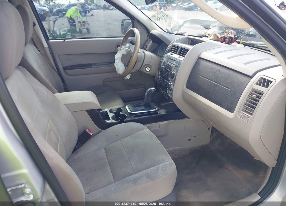 2010 FORD ESCAPE VIN: 1FMCU0DG2AKC82054