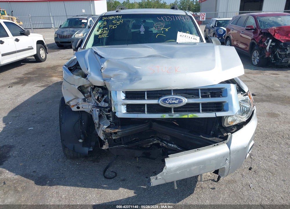 2010 FORD ESCAPE VIN: 1FMCU0DG2AKC82054