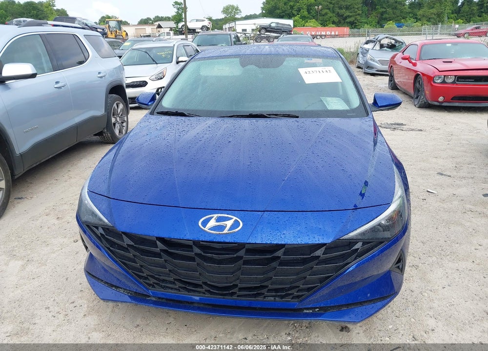 2021 HYUNDAI ELANTRA VIN: 5NPLM4AG5MH037946