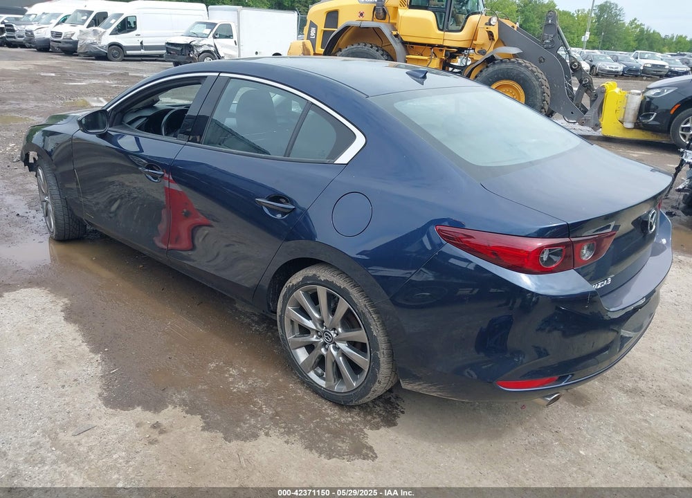 2022 MAZDA MAZDA3 VIN: 3MZBPADLXNM301066