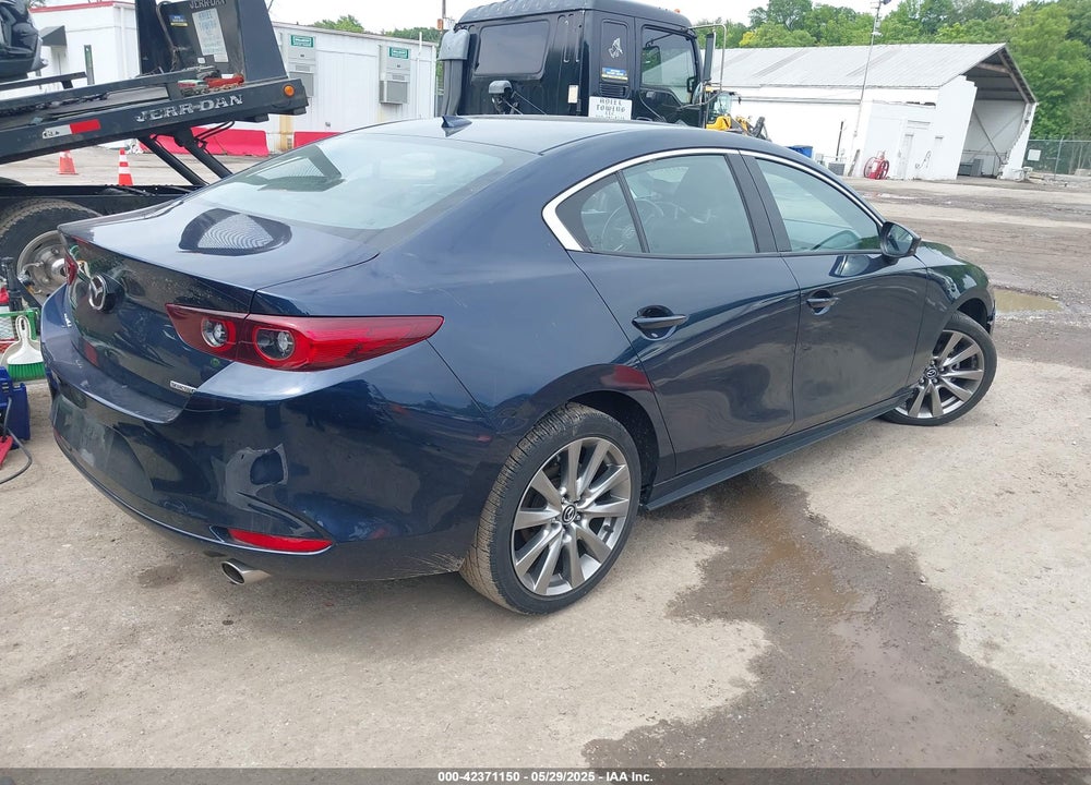 2022 MAZDA MAZDA3 VIN: 3MZBPADLXNM301066