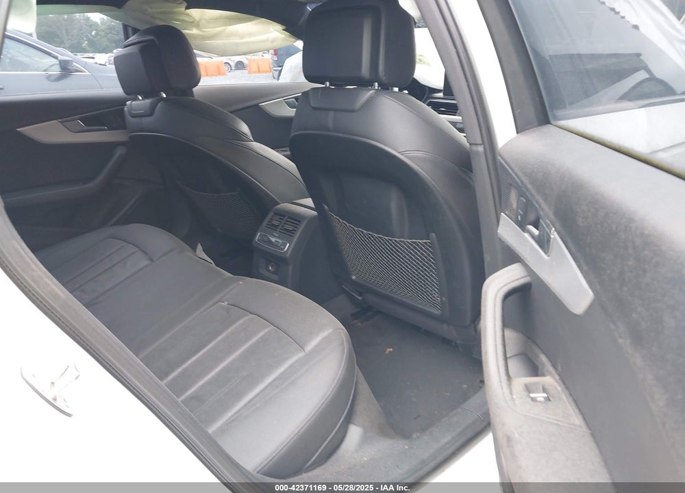 2017 AUDI A4 VIN: WAUFNAF44HN006973
