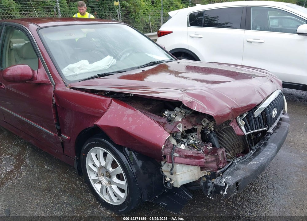 2002 HYUNDAI SONATA GLS/LX VIN: KMHWF35H02A557637