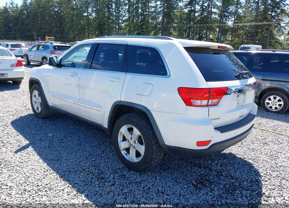 2011 JEEP GRAND CHEROKEE LAREDO VIN: 1J4RS4GG5BC739548