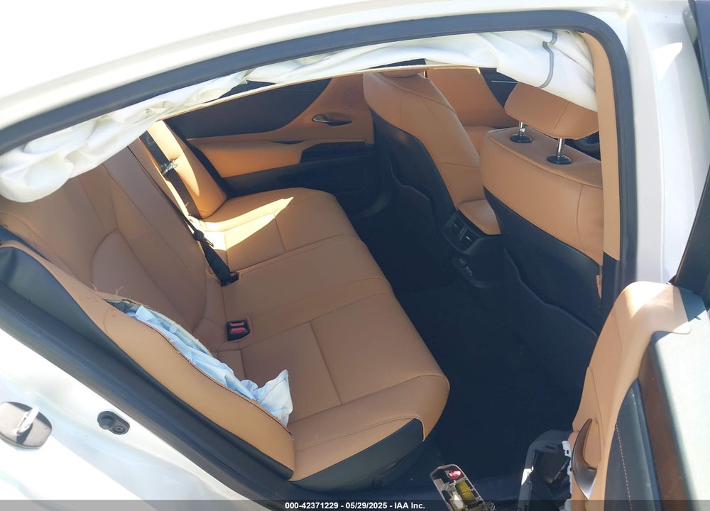 2025 LEXUS ES300H VIN: 58ADA1C11SU055520