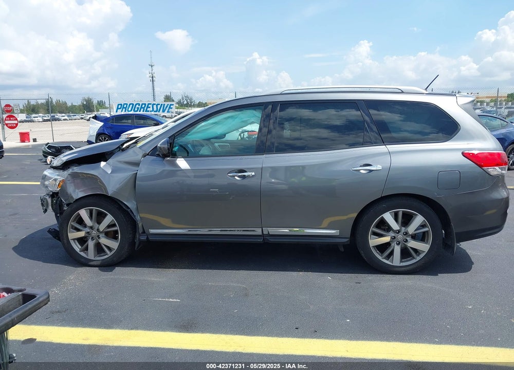 2015 NISSAN PATHFINDER VIN: 5N1AR2MMXFC668880