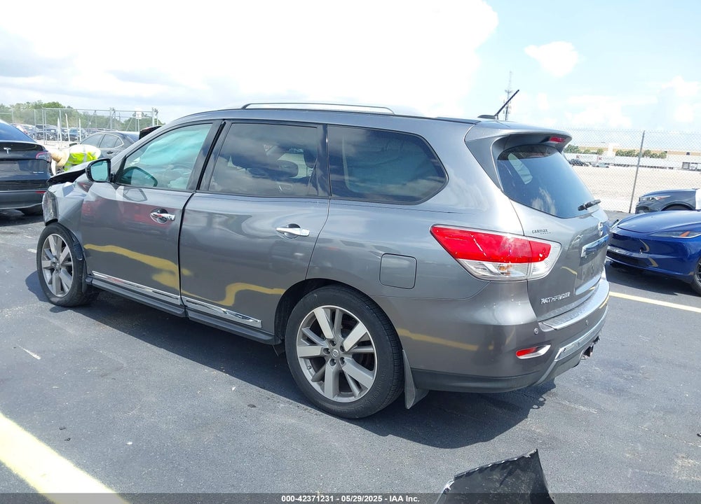 2015 NISSAN PATHFINDER VIN: 5N1AR2MMXFC668880