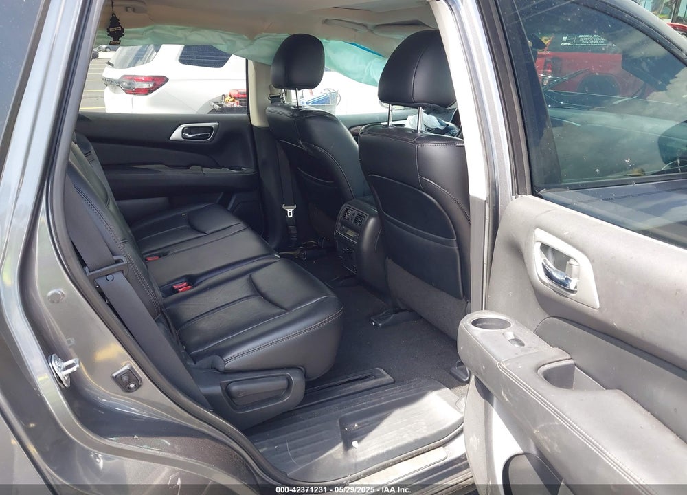 2015 NISSAN PATHFINDER VIN: 5N1AR2MMXFC668880