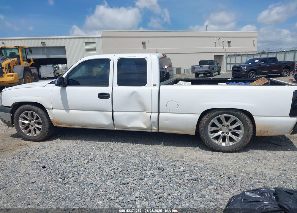 2005 CHEVROLET SILVERADO 1500 WORK TRUCK VIN: 1GCEC19Z65Z228611