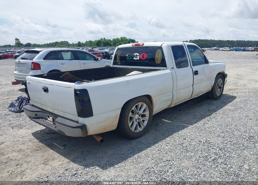 2005 CHEVROLET SILVERADO 1500 WORK TRUCK VIN: 1GCEC19Z65Z228611