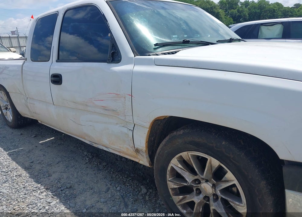 2005 CHEVROLET SILVERADO 1500 WORK TRUCK VIN: 1GCEC19Z65Z228611
