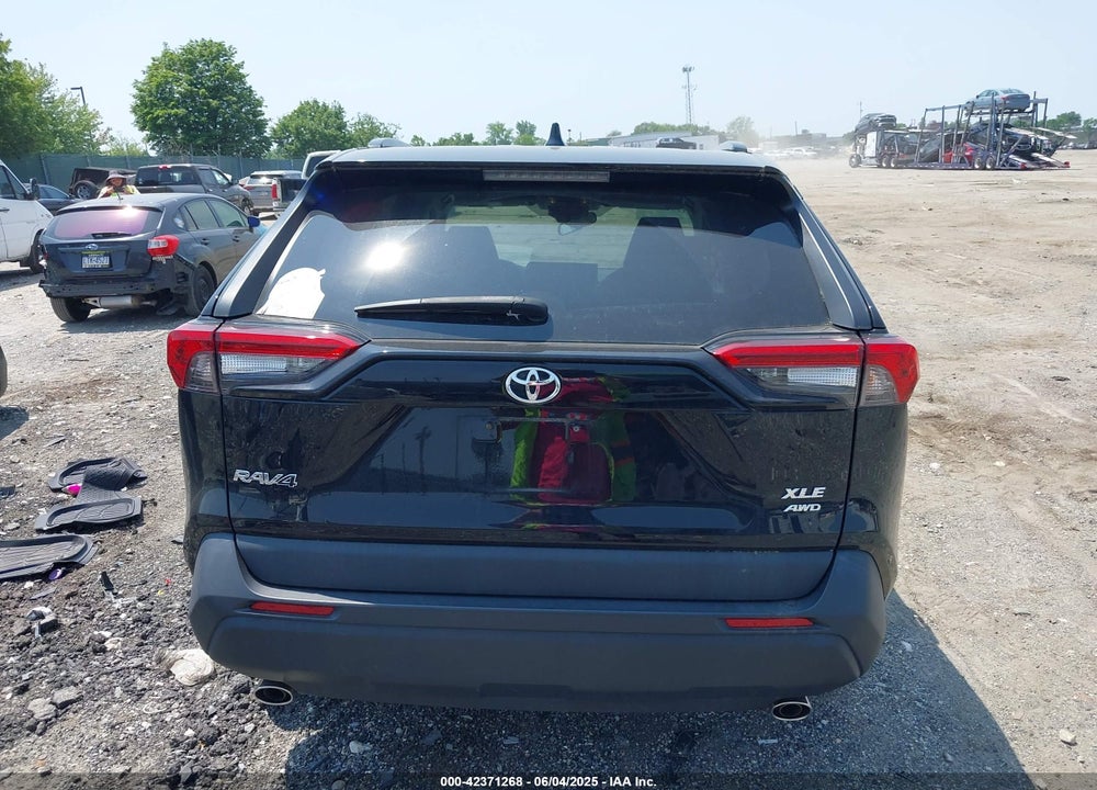 2021 TOYOTA RAV4 VIN: 2T3P1RFV4MC255062