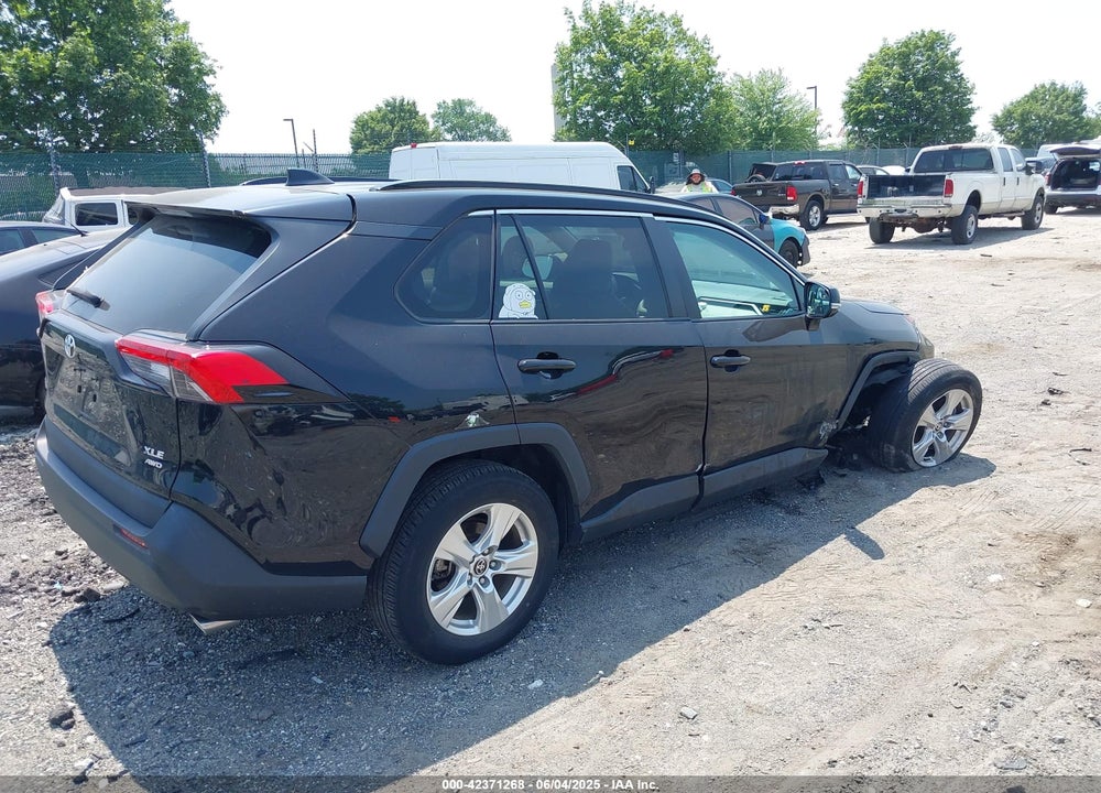 2021 TOYOTA RAV4 VIN: 2T3P1RFV4MC255062