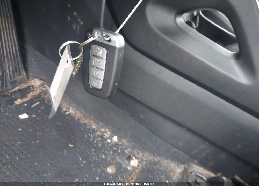 2013 HYUNDAI TUCSON LIMITED VIN: KM8JU3AC7DU675454