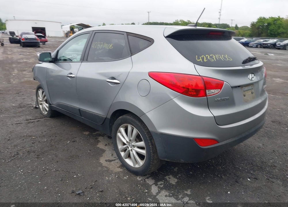 2013 HYUNDAI TUCSON LIMITED VIN: KM8JU3AC7DU675454