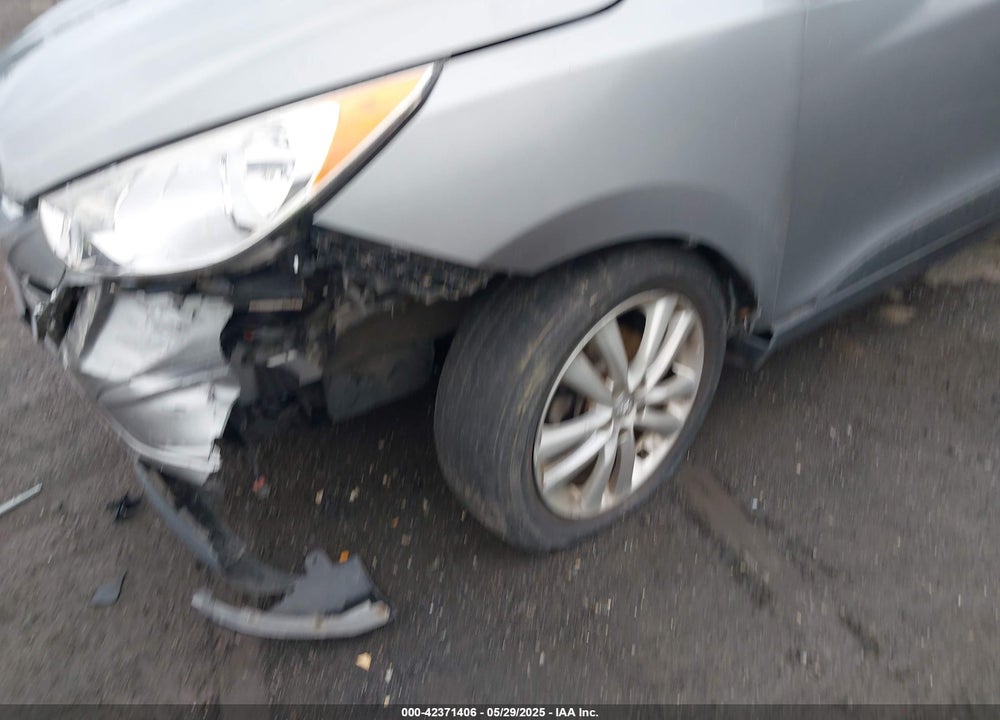 2013 HYUNDAI TUCSON LIMITED VIN: KM8JU3AC7DU675454