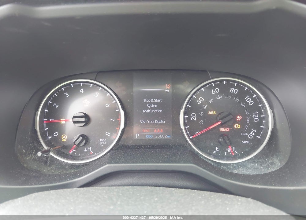 2021 TOYOTA RAV4 XLE PREMIUM VIN: JTMA1RFV8MD069137