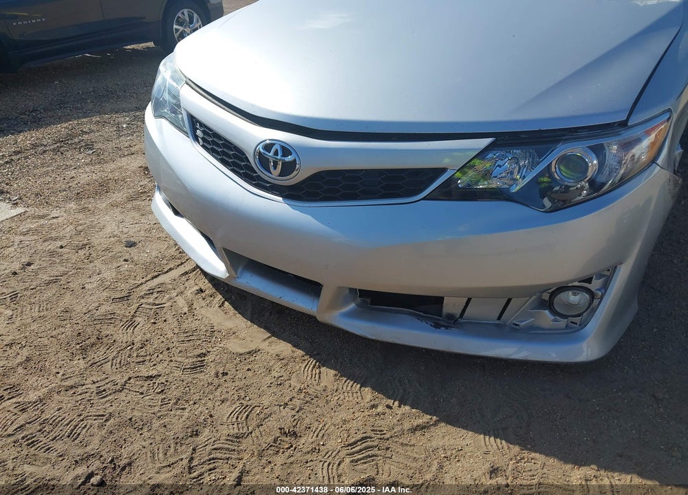 2012 TOYOTA CAMRY SE VIN: 4T1BF1FK4CU049751