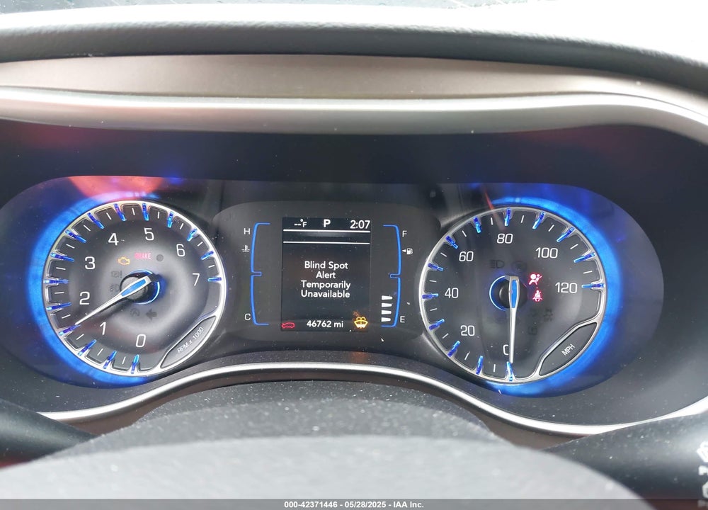 2019 CHRYSLER PACIFICA TOURING L VIN: 2C4RC1BG7KR733248