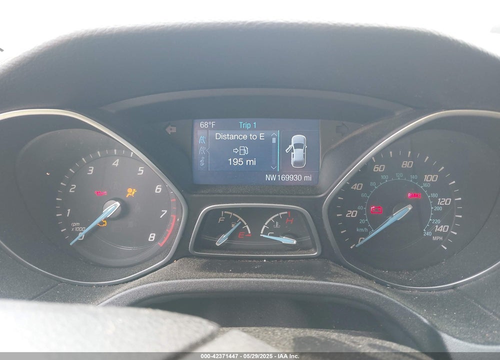 2014 FORD FOCUS VIN: 1FADP3K23EL361196