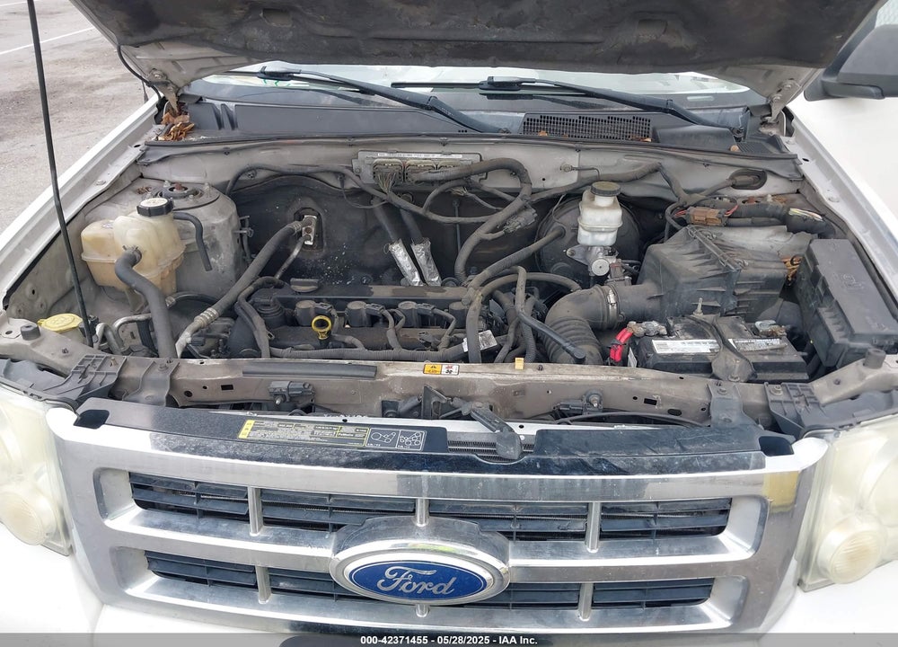2011 FORD ESCAPE XLS VIN: 1FMCU0C76BKC50856