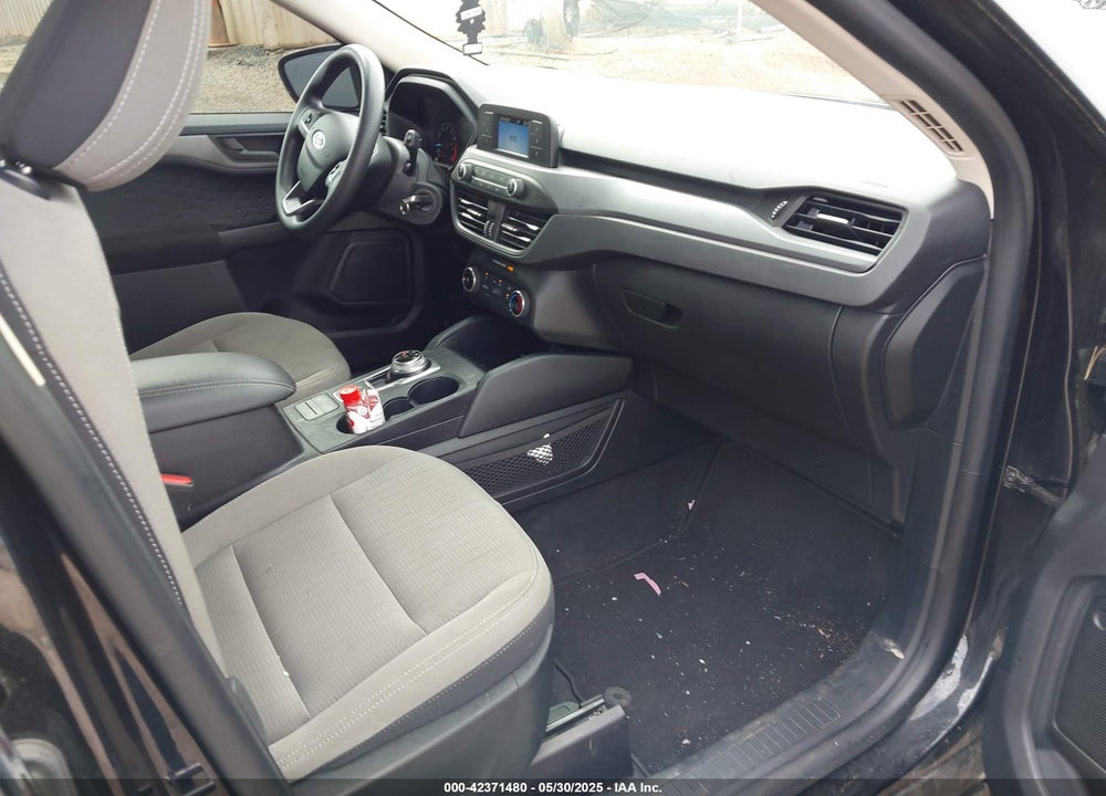 2020 FORD ESCAPE VIN: 1FMCU0F65LUA21111