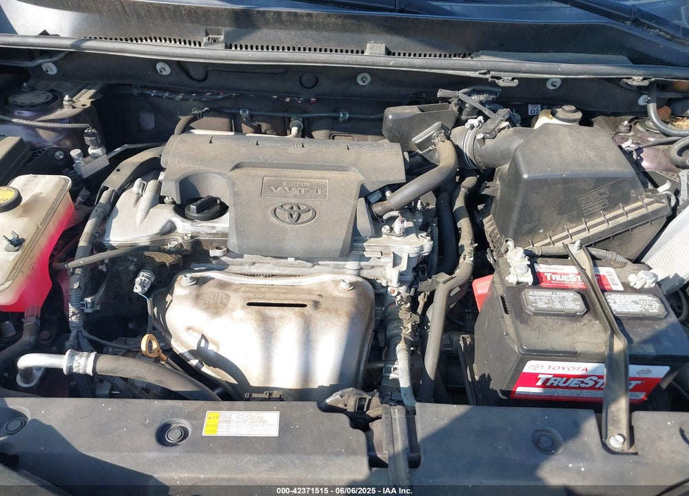 2018 TOYOTA RAV4 VIN: 2T3RFREV7JW707933