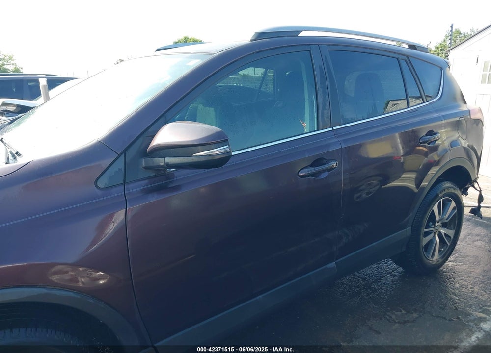 2018 TOYOTA RAV4 VIN: 2T3RFREV7JW707933