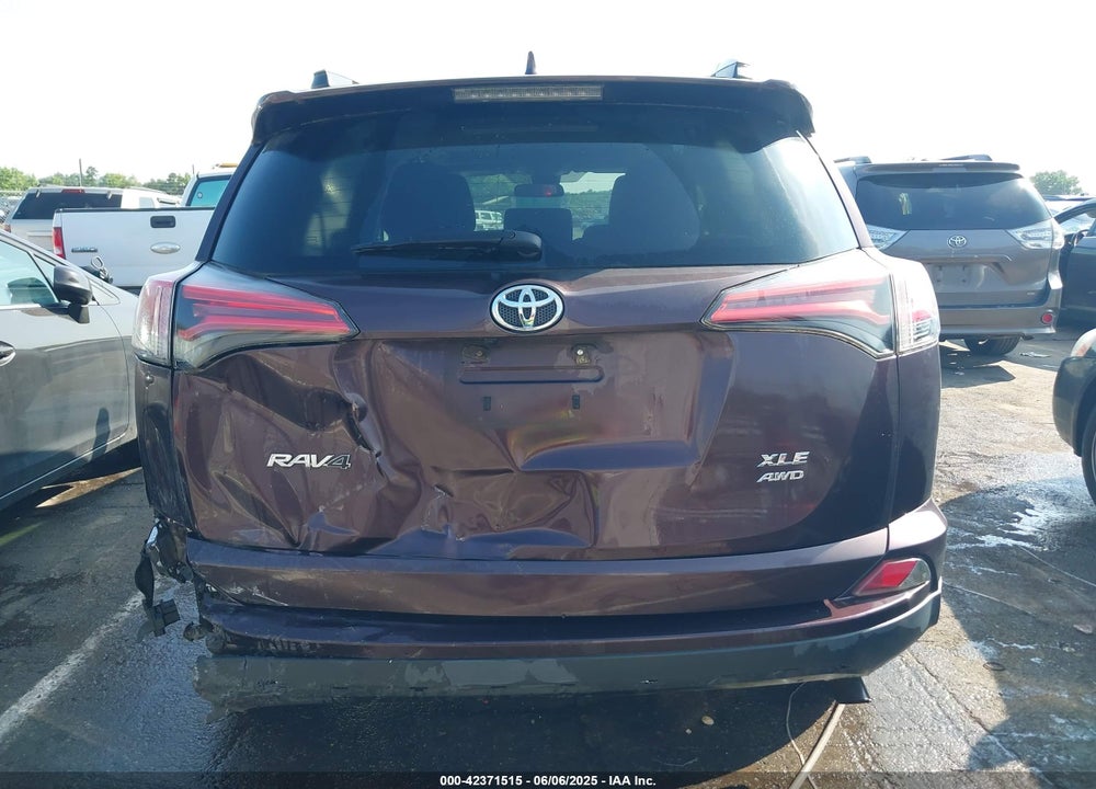 2018 TOYOTA RAV4 VIN: 2T3RFREV7JW707933