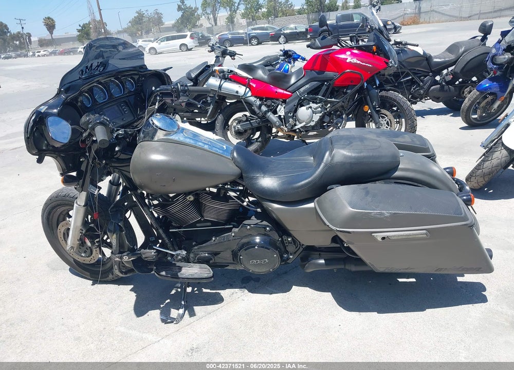 2019 HARLEY-DAVIDSON FLHXS VIN: 1HD1KRP3XKB623215
