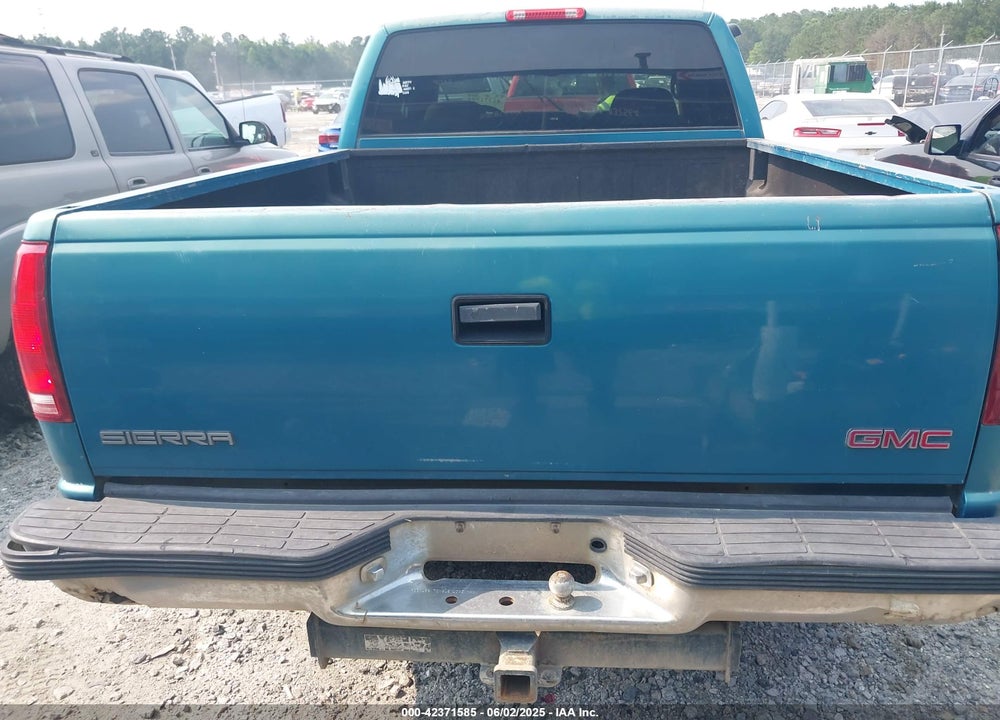 1998 GMC SIERRA 1500 SL WIDESIDE VIN: 2GTEK19R8W1553399