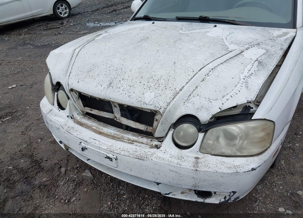 2005 KIA OPTIMA VIN: KNAGD128655417156