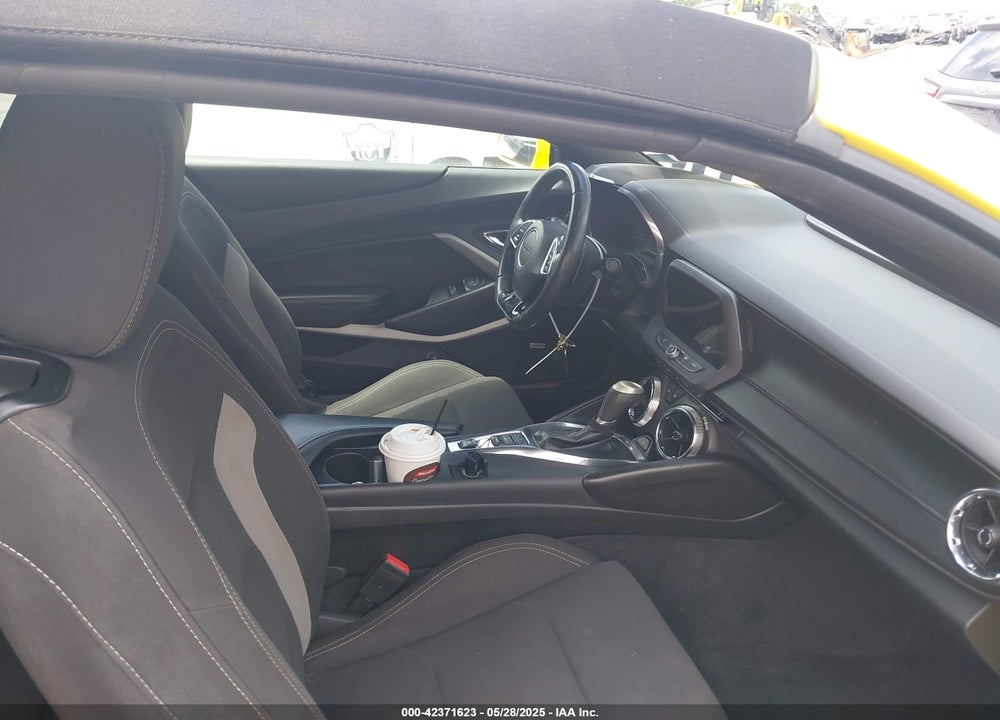 2016 CHEVROLET CAMARO VIN: 1G1FB3DS3G0189747