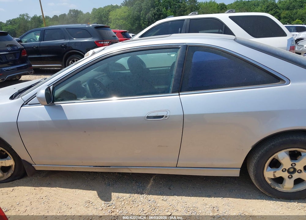 2001 HONDA ACCORD 2.3 EX VIN: 1HGCG31581A025438