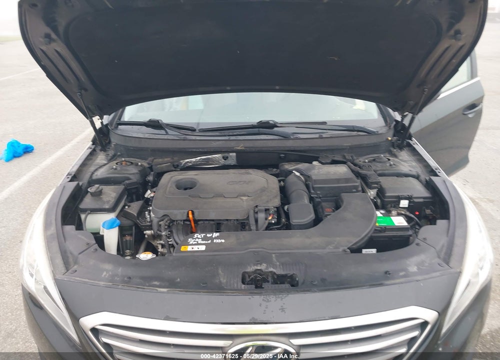 2016 HYUNDAI SONATA SE VIN: 5NPE24AF3GH338189