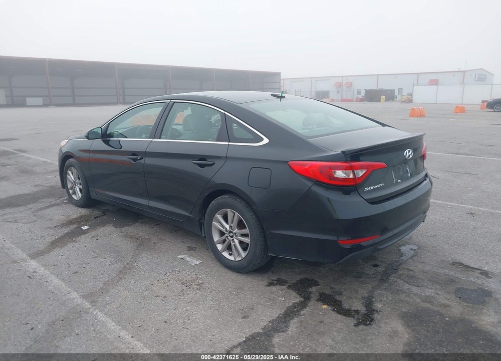 2016 HYUNDAI SONATA SE VIN: 5NPE24AF3GH338189